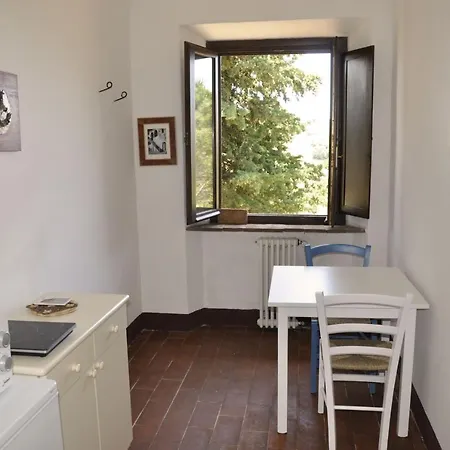 Gospodarstwo agroturystyczne La Colombera In Toscana *